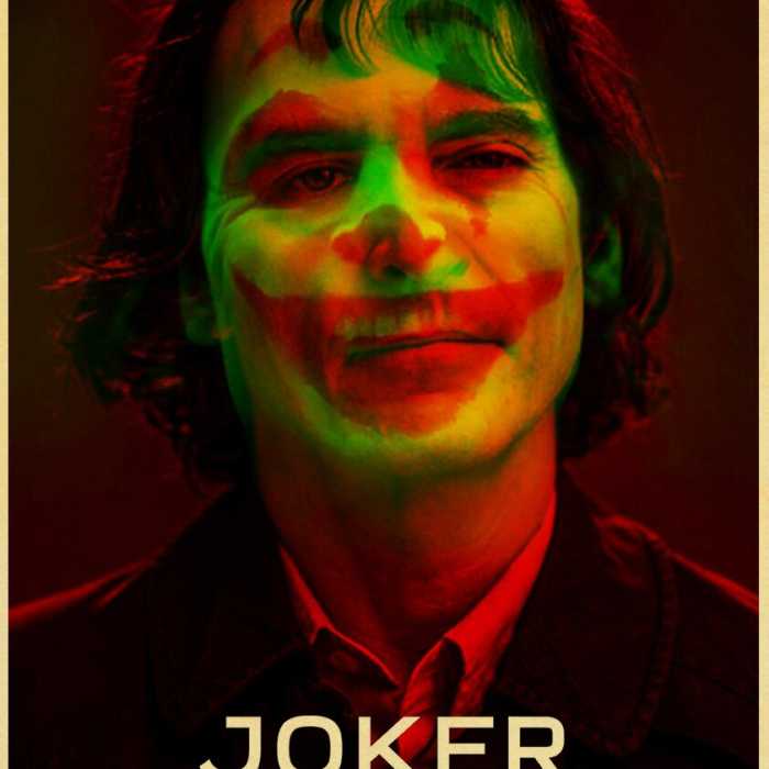 Poster Joker (2019) Joaquin Phoenix : Joaquin Phoenix derrière l'ombre du Joker